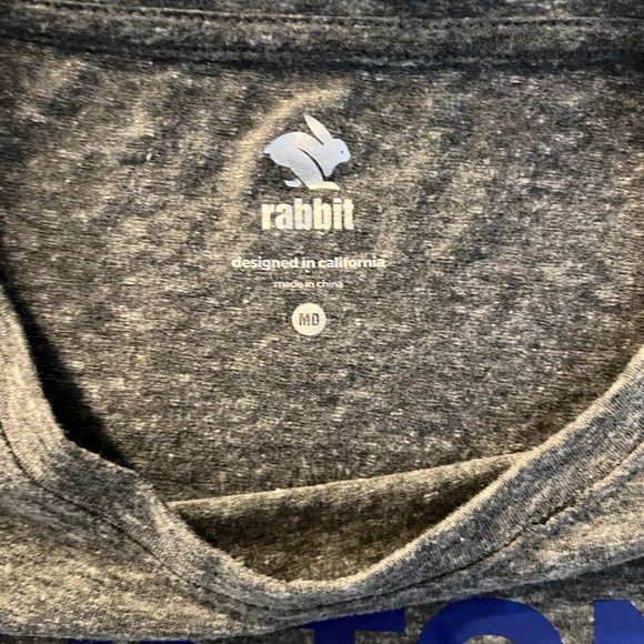 Women’s Rabbit medium tshirt - Picture 2 of 3